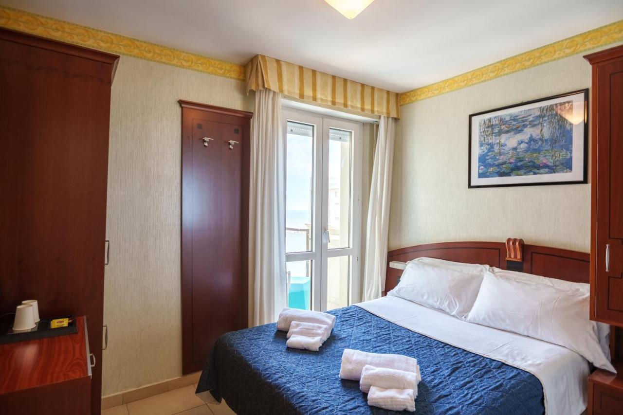Hotel Rex Rimini Exteriér fotografie