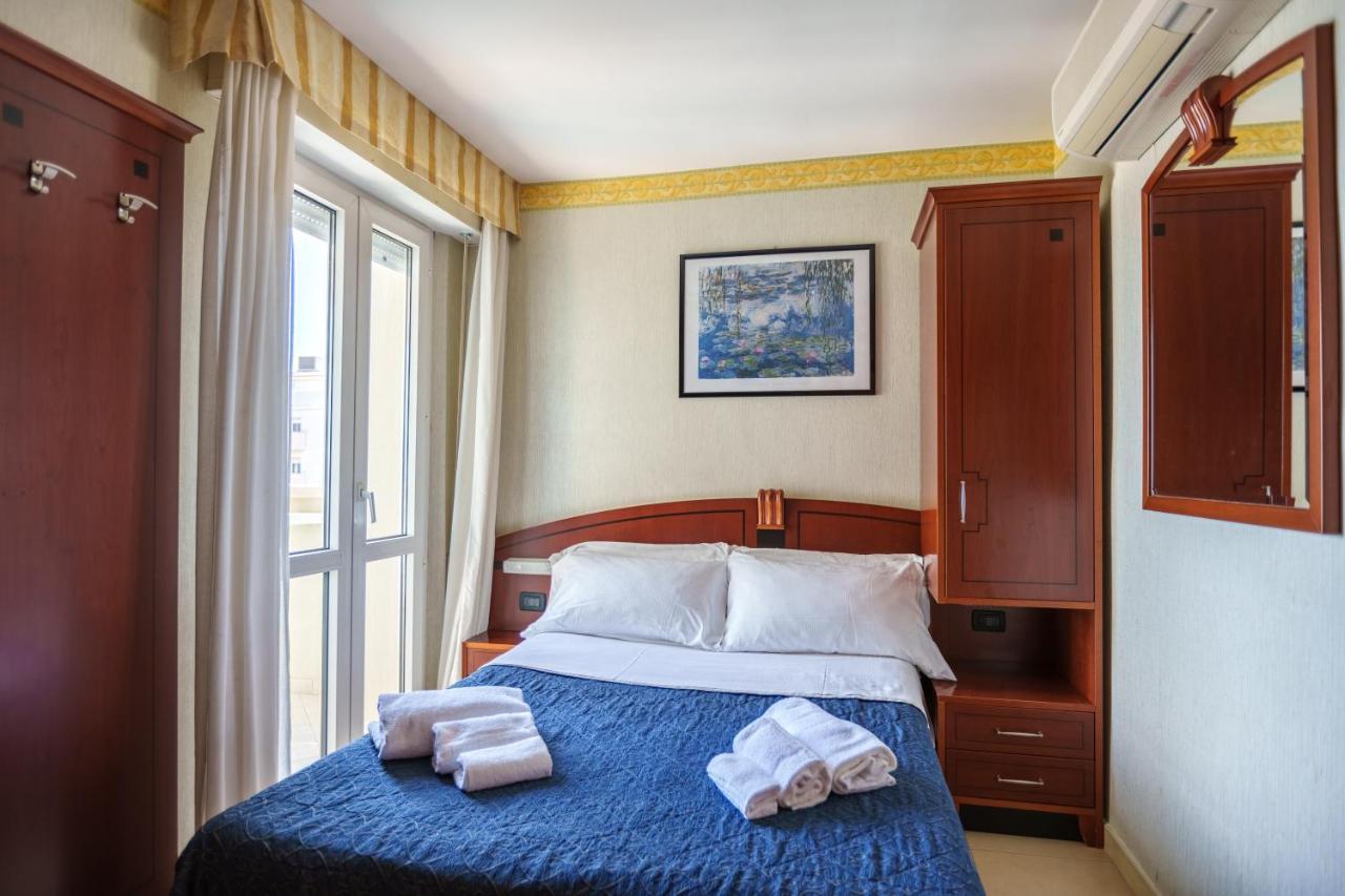 Hotel Rex Rimini Exteriér fotografie