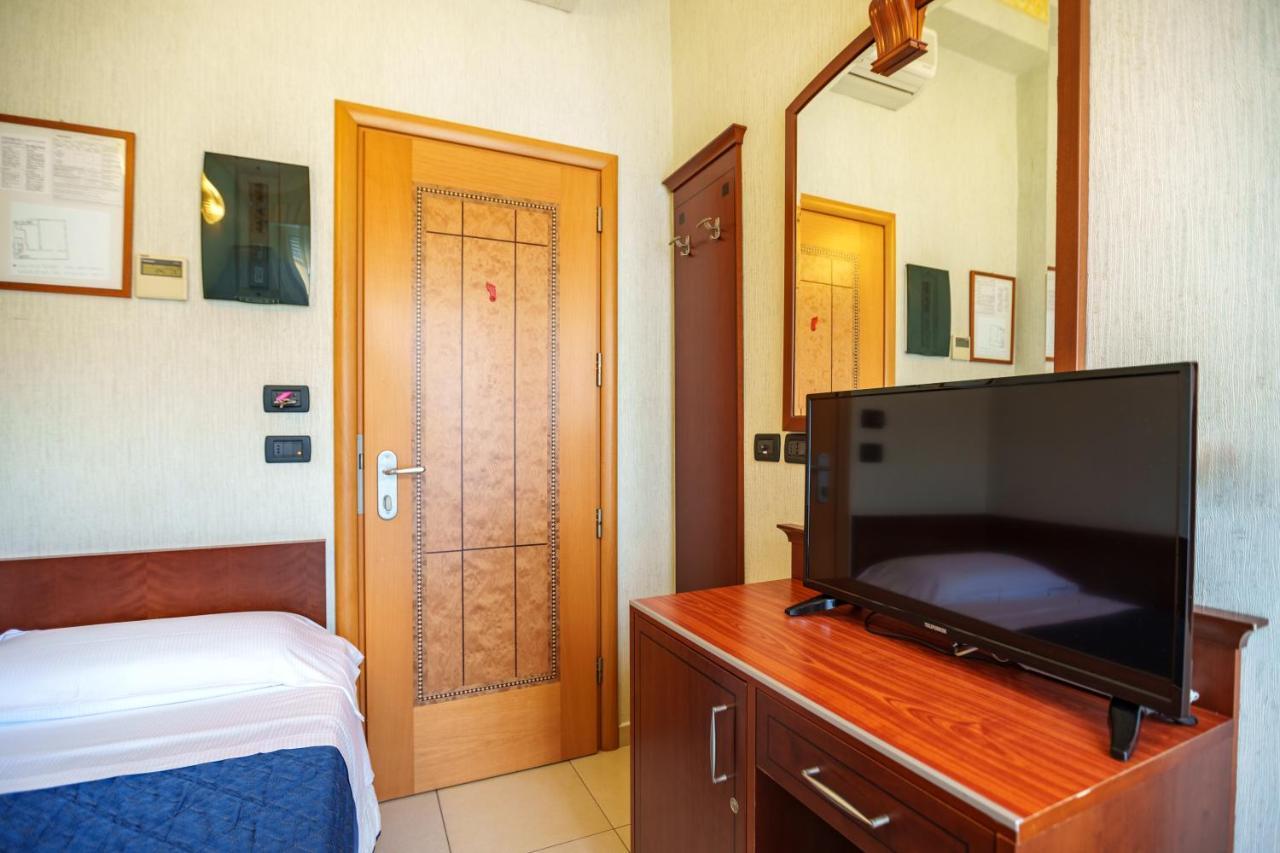 Hotel Rex Rimini Exteriér fotografie